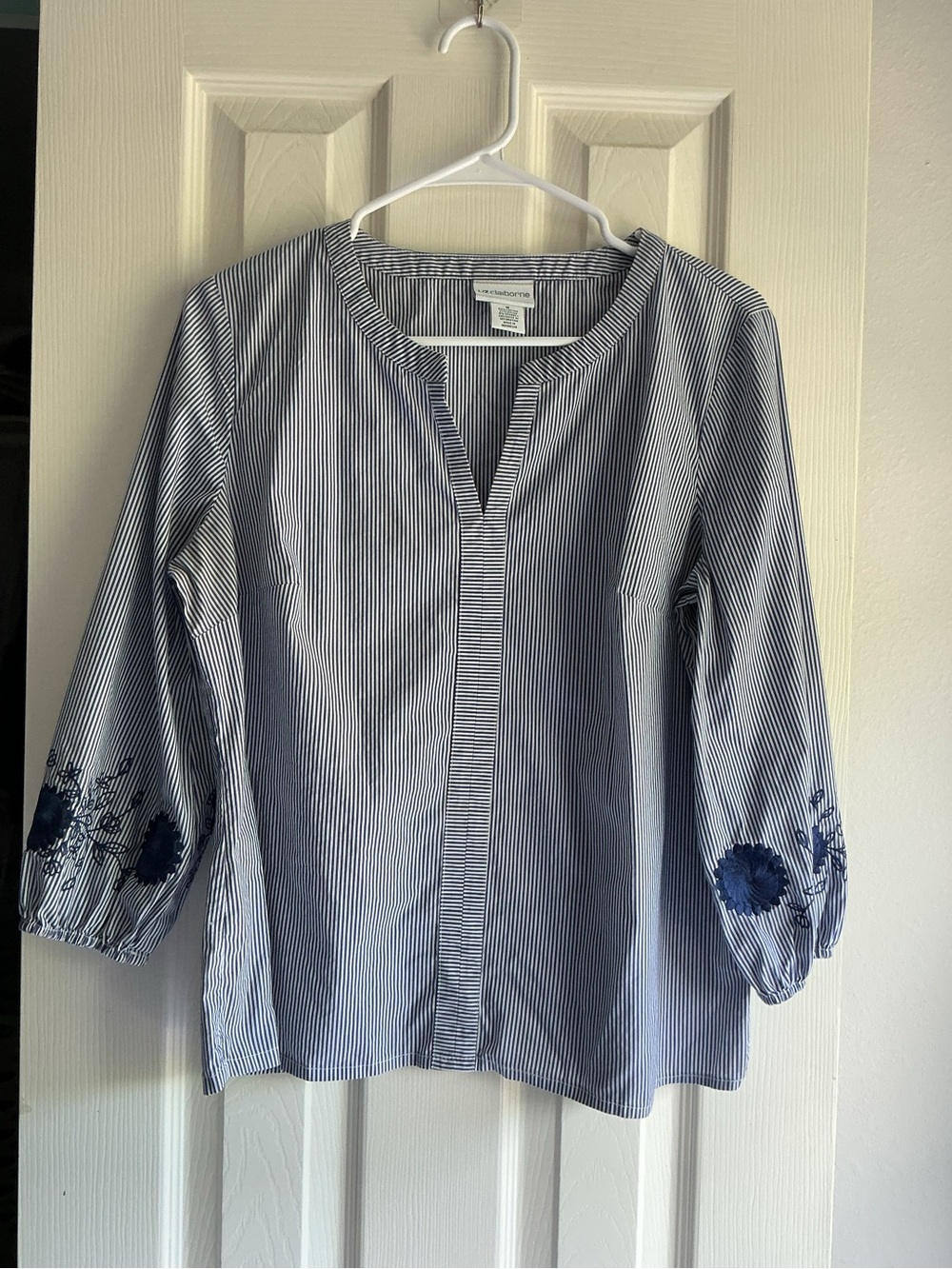 Liz Claiborne Navy and White Striped Embroidered Sleeve Tunic